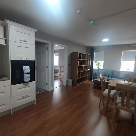 Blacklion Prime Location Apartment Eksteriør bilde