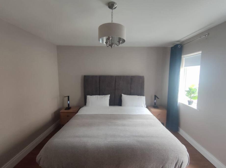 Blacklion Prime Location Apartment Eksteriør bilde