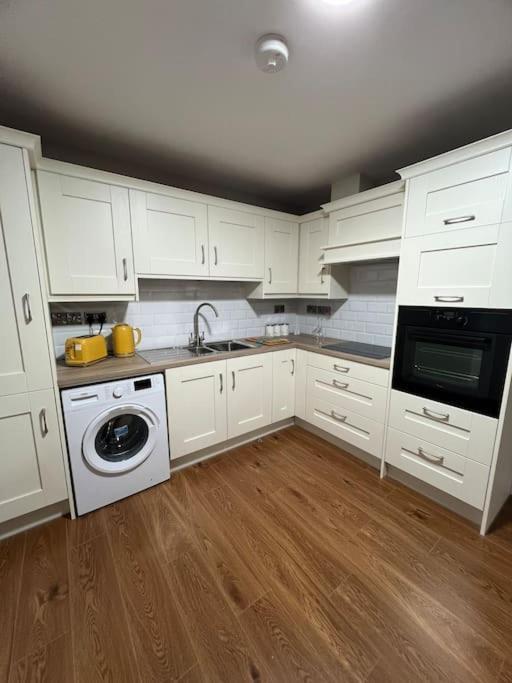 Blacklion Prime Location Apartment Eksteriør bilde