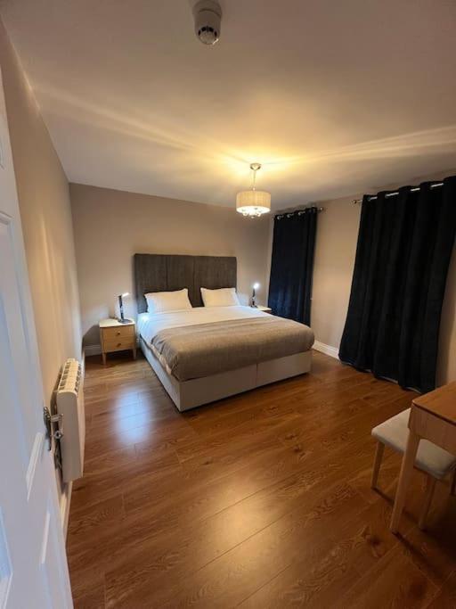 Blacklion Prime Location Apartment Eksteriør bilde